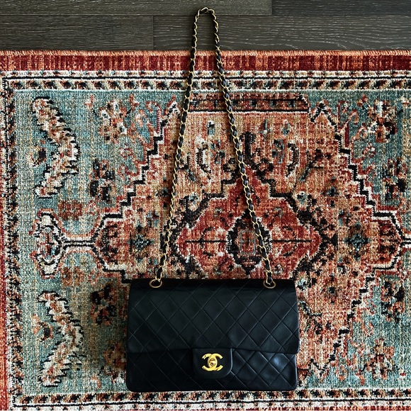 **Chanel Vintage Classic Medium Double Flap Bag - Picture 6 of 13